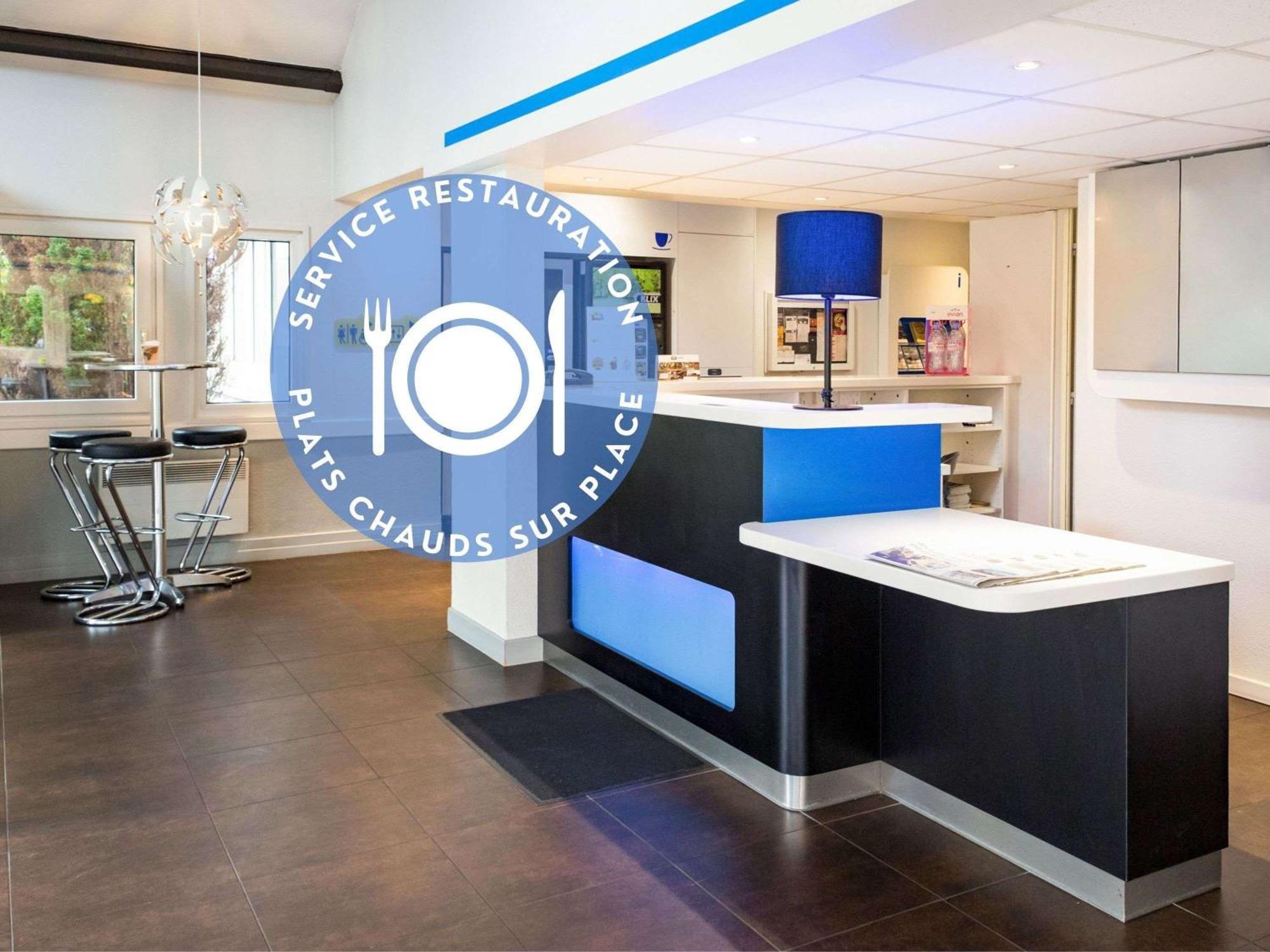 Hotel Ibis Budget Nantes Ouest Atlantis Couëron Exteriör bild