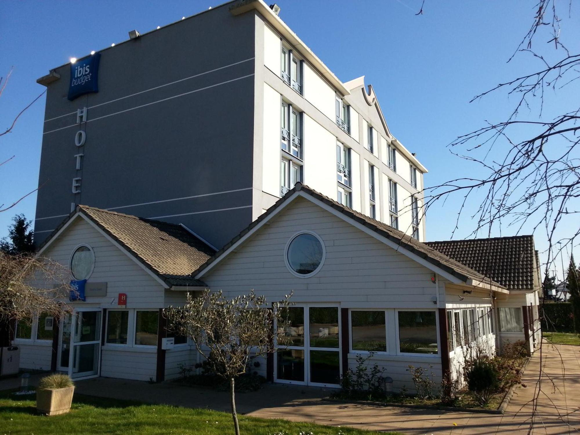 Hotel Ibis Budget Nantes Ouest Atlantis Couëron Exteriör bild